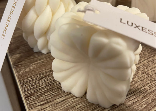 DECORATIVO · Luz de Vainilla · Vela escultórica de soja · Vainilla Polinesia